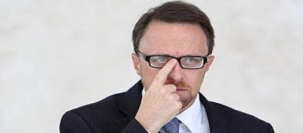 Thomas não é mais o Ministro da Comunicação Social Thomas não é mais o Ministro da Comunicação Social
