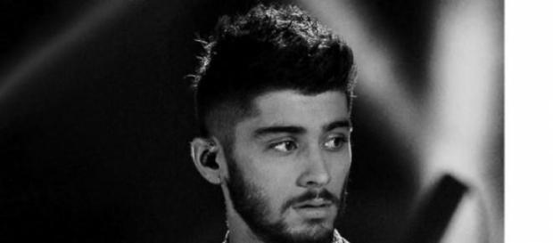 Zayn Malik sai dos One Direction. Zayn Malik sai dos One Direction.