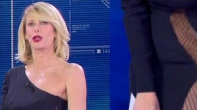 Alessia Marcuzzi con un look molto sensuale