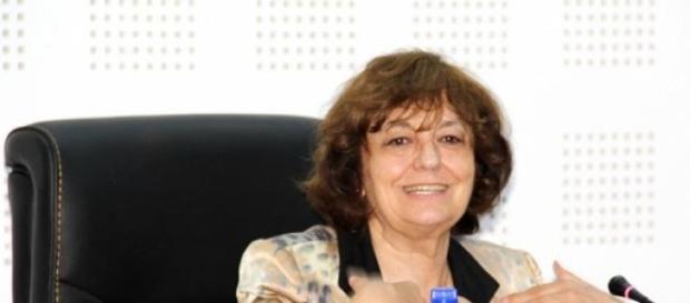 Ana Blandiana pledează pentru ora de religie Ana Blandiana pledează pentru ora de religie