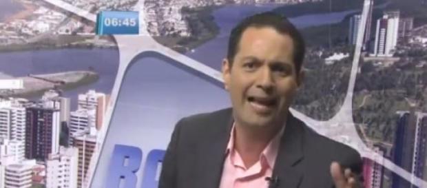 Apresentador da Record faz comentários homofóbicos Apresentador da Record faz comentários homofóbicos