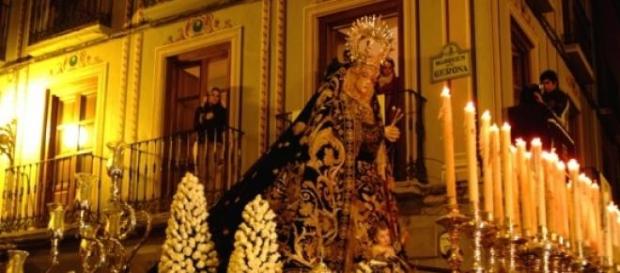Cientos de vírgenes procesionan estos días Cientos de vírgenes procesionan estos días