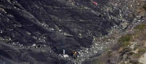 Imágenes tras el fatídico accidente aéreo Imágenes tras el fatídico accidente aéreo