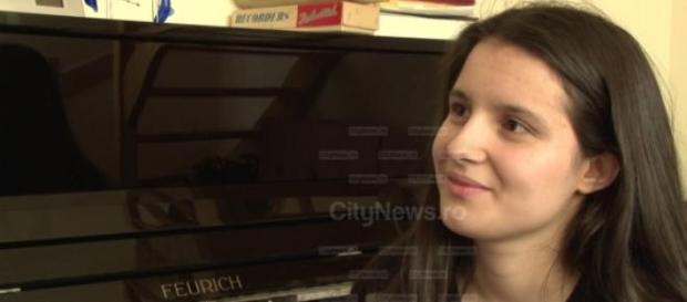 Mara Pruna o eleva geniala Mara Pruna o eleva geniala