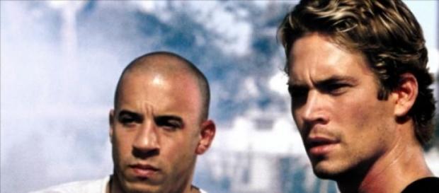 Paul Walker morreu num acidente de carro em 2013 Paul Walker morreu num acidente de carro em 2013