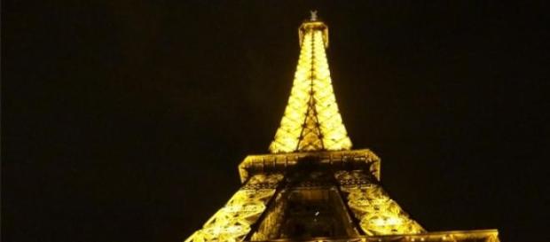 Samedi 28 mars, Earth Hour à la Tour Eiffel Samedi 28 mars, Earth Hour à la Tour Eiffel
