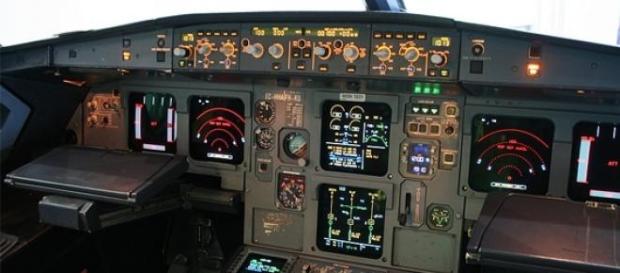 Tableau de bord d'un Airbus A320 Tableau de bord d'un Airbus A320
