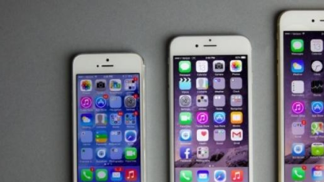 Alcuni modelli di Iphone.