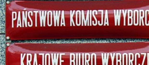 26 marca upłynął termin składania podpisów w PKW 26 marca upłynął termin składania podpisów w PKW