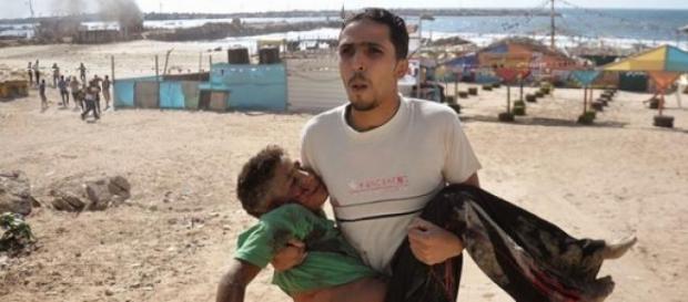 550 enfants sont morts en Palestine en 2014. 550 enfants sont morts en Palestine en 2014.