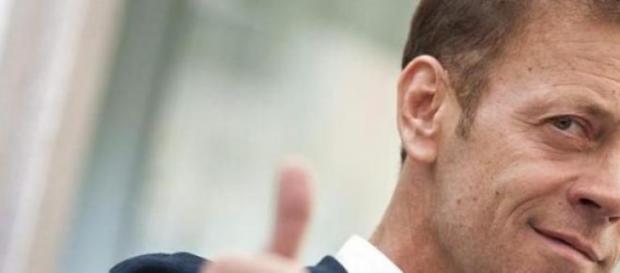 Anticipazioni Verissimo, ospite Rocco Siffredi Anticipazioni Verissimo, ospite Rocco Siffredi