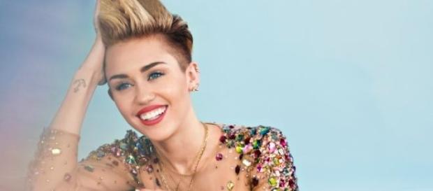 Miley Cyrus quiere llamar la atención Miley Cyrus quiere llamar la atención
