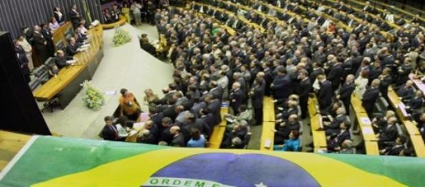 Câmana não possui imóveis para todos parlamentares Câmana não possui imóveis para todos parlamentares