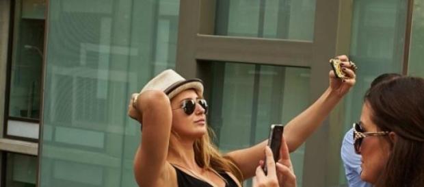 Le selfie, cette mode du moment. Le selfie, cette mode du moment.