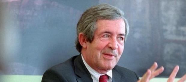 Antigo ministro morreu aos 69 anos de idade Antigo ministro morreu aos 69 anos de idade