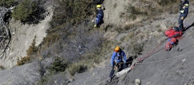 Arduas labores de búsqueda en plenos Alpes. Arduas labores de búsqueda en plenos Alpes.