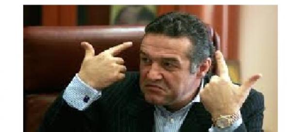 Gigi Becali se spovedește națiunii Gigi Becali se spovedește națiunii