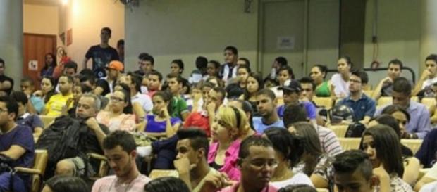 Muitos jovens recorrem a este estágio Muitos jovens recorrem a este estágio