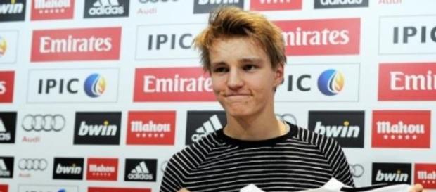 Odegaard é uma das esperanças do Real Madrid Odegaard é uma das esperanças do Real Madrid