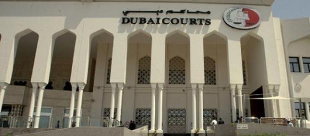 Emiratos Árabes Unidos: a dissensão é reprimida. Emiratos Árabes Unidos: a dissensão é reprimida.