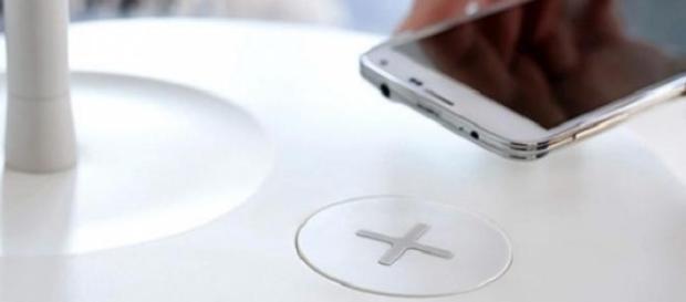 IKEA furniture allows smartphone charging IKEA furniture allows smartphone charging