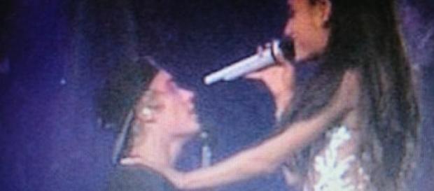 Foto: Twitter.com - Justin Bieber, Ariana Grande. Foto: Twitter.com - Justin Bieber, Ariana Grande.