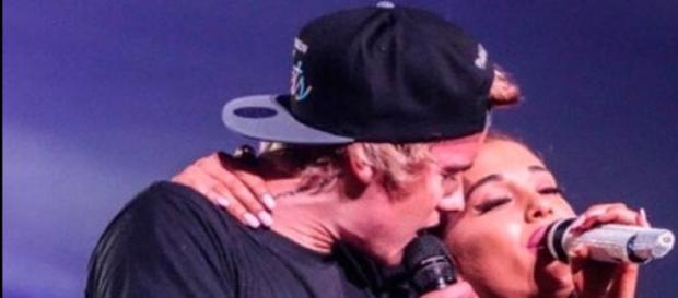 Justin Bieber canta con Ariana Grande en Miami Justin Bieber canta con Ariana Grande en Miami