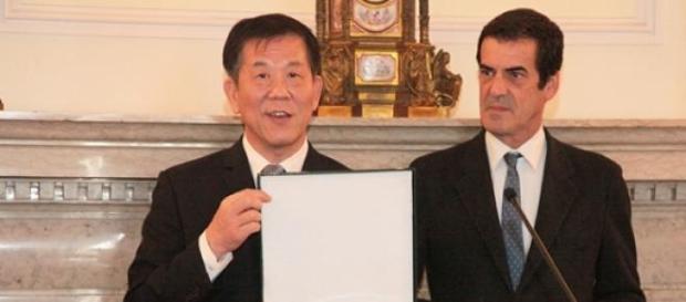 Rui Moreira e Tang Jie lider da comitiva chinesa Rui Moreira e Tang Jie lider da comitiva chinesa