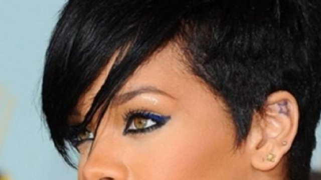 Sidecut con ciocche corte e ciuffo scalato