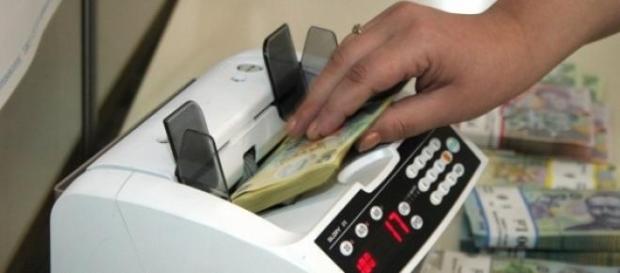 De ce statul nu se imprumuta de la cetateni? De ce statul nu se imprumuta de la cetateni?