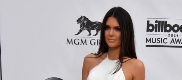 Ist der Knutschfleck doch von Kendall Jenner? Ist der Knutschfleck doch von Kendall Jenner?