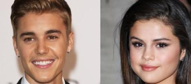 Selena Gomez e Justin Bieber estão separados. Selena Gomez e Justin Bieber estão separados.