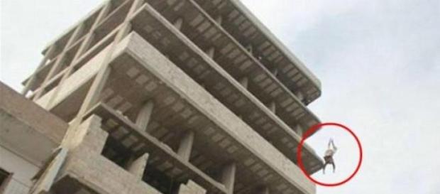 As imagens reveladas são chocantes. As imagens reveladas são chocantes.