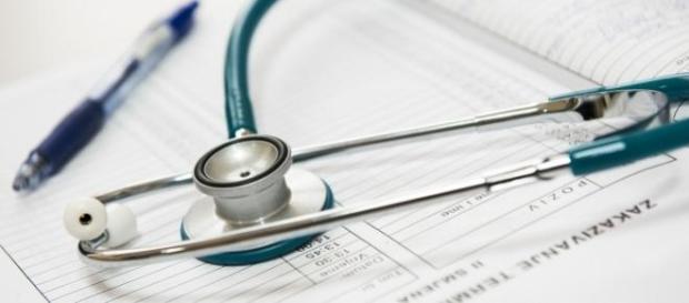Especialização gratuita na área da saúde Especialização gratuita na área da saúde