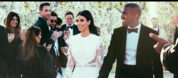 Kim Kardashian & Kanye West en su boda Kim Kardashian & Kanye West en su boda