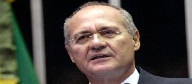 Renan Calheiros defende soberania do Congresso Renan Calheiros defende soberania do Congresso