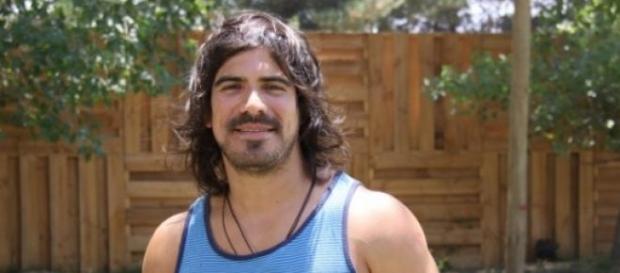 Sebas inicia su trabajo de conquista Sebas inicia su trabajo de conquista