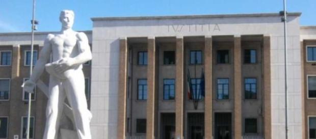 Una foto del tribunale di Latina Una foto del tribunale di Latina