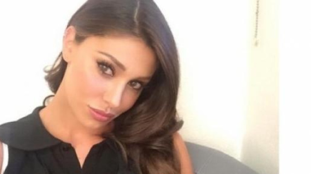 Belen Rodriguez su Emma e su Cecilia all'Isola.