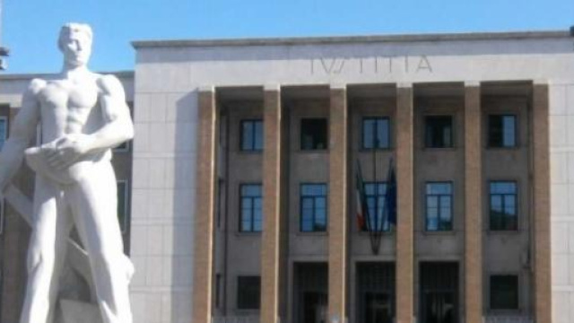 Una foto del tribunale di Latina