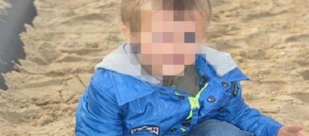 Esteve 2 dias sozinho e foi visto por vizinhos. Esteve 2 dias sozinho e foi visto por vizinhos.
