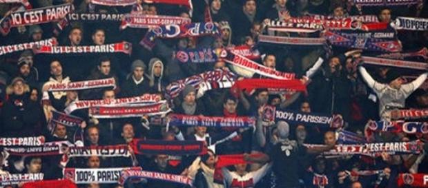 supporters du PSG au Parc des Princes supporters du PSG au Parc des Princes