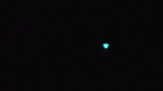 Ufo sigariforme nei pressi di Venere.