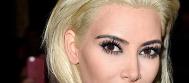 Kim Kardashian foi a que fez a mudança maior. Kim Kardashian foi a que fez a mudança maior.