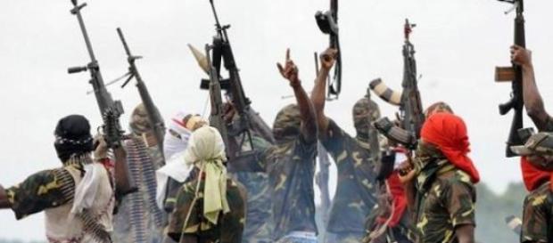 Militanti ai gruparii teroriste Boko Haram Militanti ai gruparii teroriste Boko Haram