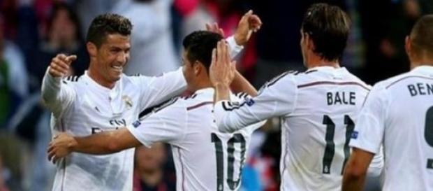 Real Madrid - Der größte Fußballklub der Welt. Real Madrid - Der größte Fußballklub der Welt.