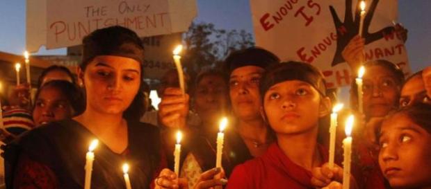 En Inde, un homme suspecté de viol a été lynché. En Inde, un homme suspecté de viol a été lynché.