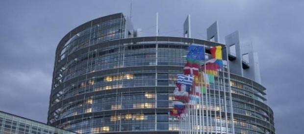 Juncker revela planos para criação de exército Juncker revela planos para criação de exército