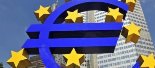 O BCE inicia programa de estímulo econômico. O BCE inicia programa de estímulo econômico.