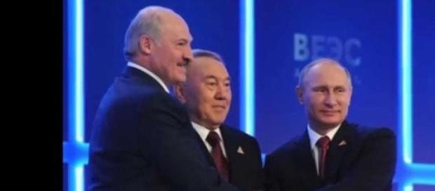V. Putin, A. Lukashenko si N. Nazarbayev V. Putin, A. Lukashenko si N. Nazarbayev